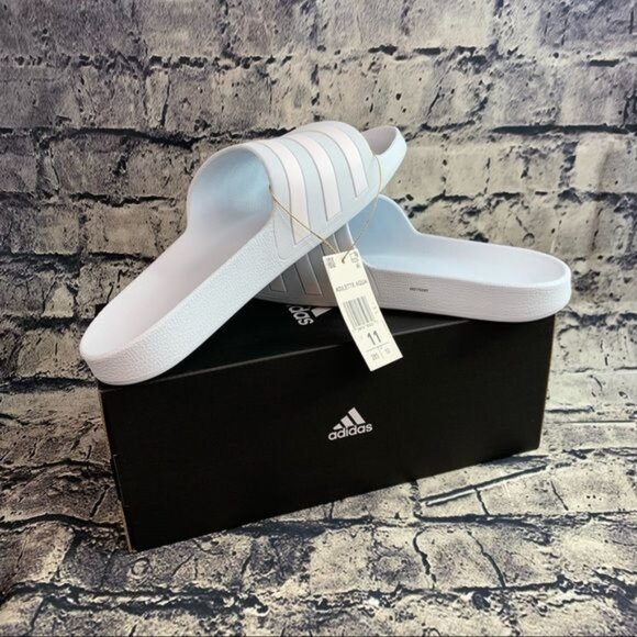 Adidas Size 11  Adilette Aqua Slides Light Blue FY8106 - Picture 4 of 9